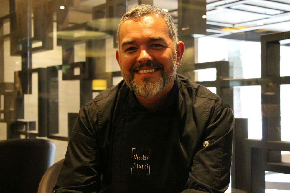 Nicolás PiattiCortesía“Esta es una oportunidad de seguir creyendo en este oficio. El aprendizaje es algo de todos los días y mientras uno más intente enseñar más aprende de los demás. Estoy muy feliz por el equipo, por el hotel y su compromiso, por las enseñanzas y por todo el trabajo incansable que hacemos día a día para hacer que los huéspedes y visitantes tengan una experiencia extraordinaria” expresa Nicolás Piatti.