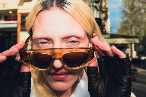 Paula Mendoza presenta “The New Point of View”, su nueva línea de gafas