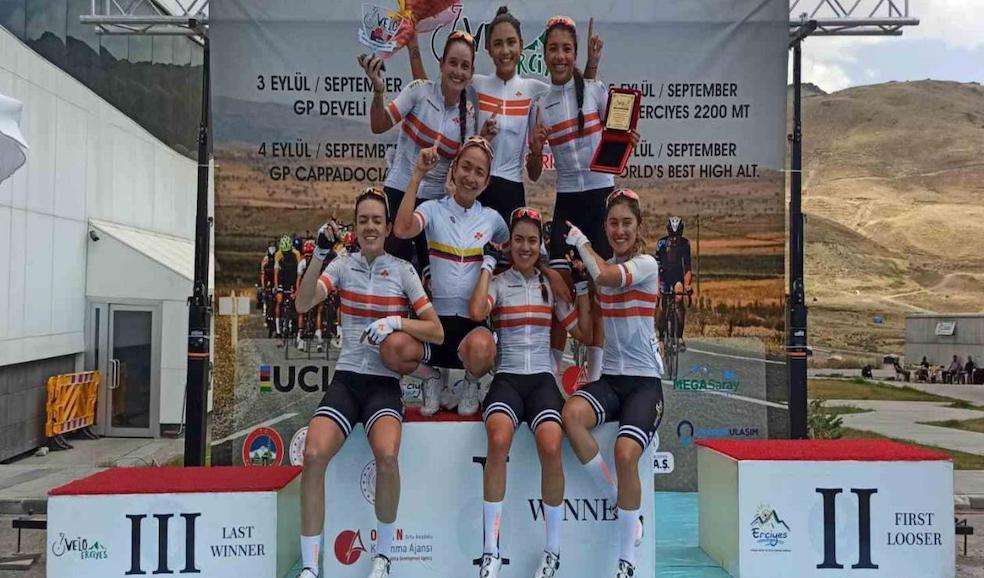 La ciclista nacida en el departamento del Huila atacó a falta de 40 km., y supo aprovechar la ventaja para llevarse el triunfo.