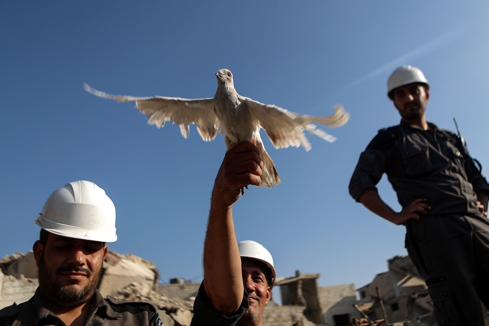 Foto de referencia, miembros del grupo rescatista "cascos blancos" en Siria. / EFE