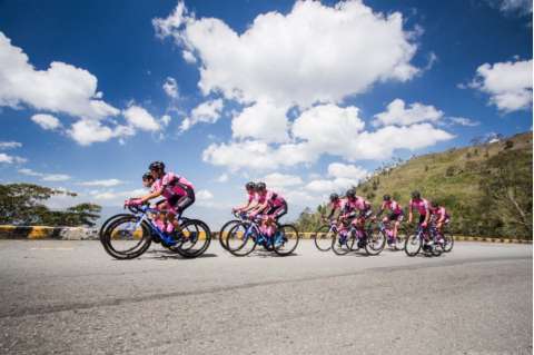 Manzana Postobón presenta oficialmente su equipo continental