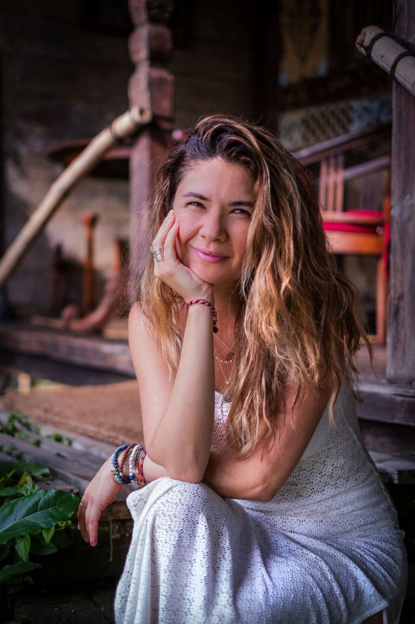 María José Flaqué lanza un libro que busca llevar a las personas a ese regreso al hogar, un proceso para encontrarse con ellos mismos.