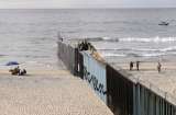 Más de mil migrantes están a las puertas de la frontera con EE. UU.