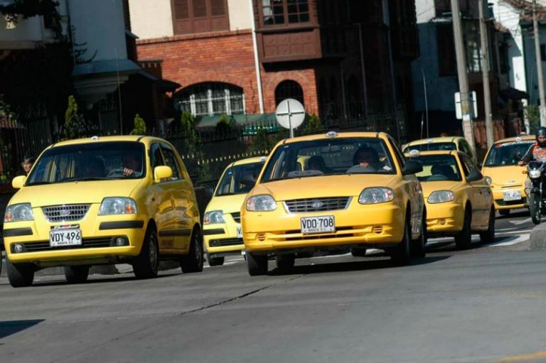 Permitirán ingreso de marcha de taxistas al centro