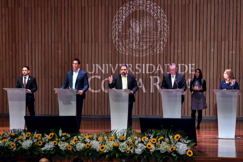 (L-R) Costa Rica's presidential election candidates, Ronny Castillo of the Aquí Costa Rica Manda party, Jose Aguilar Berrocal of the Avanza party, Marco Rodriguez of the Esperanza y Libertad party, Douglas Caamano of the Alianza Costa Rica Primero, and Claudia Dobles of the Agenda Ciudadana coalition, attend a debate at the University of Costa Rica in San Jose on January 19, 2026.