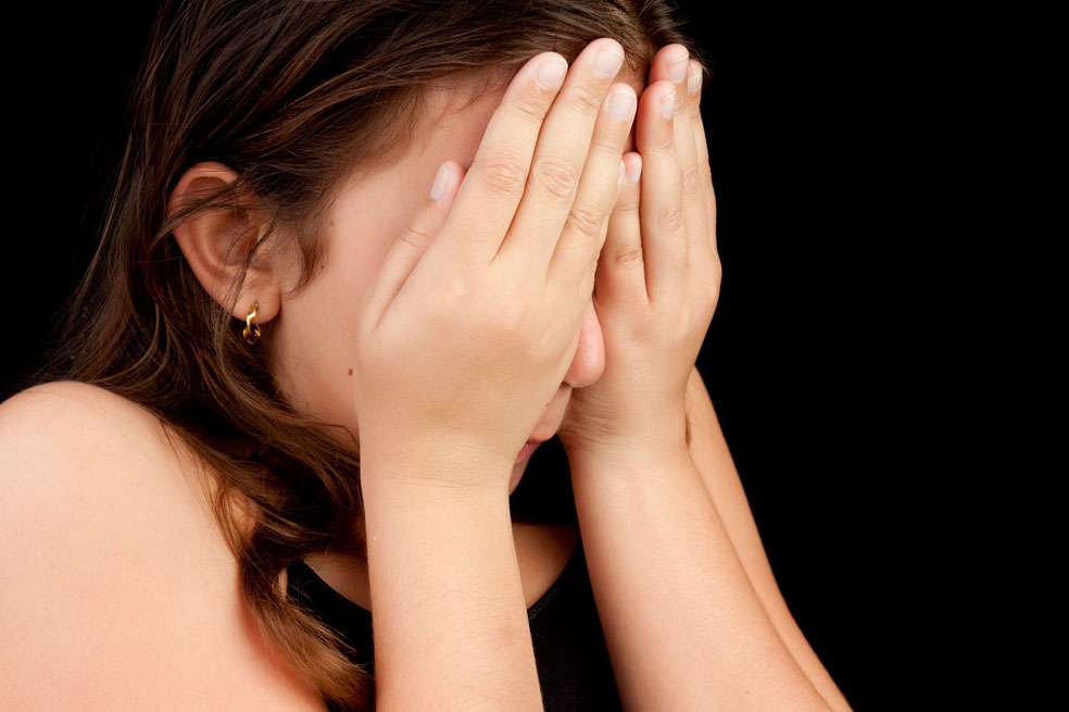 Para evitar revictimizar a los niños, expertos recomiendan que no repitan sus testimonios de los hechos. / 123rf