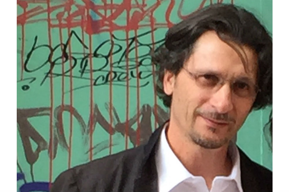 Guillermo Londoño nació en Bogotá. Expuso junto a Pablo Picasso y estudió dibujo con José Luis Cuevas, quien fue un reconocido pintor, dibujante, escritor y escultor mexicano. / Cortesía Isabel López Giraldo