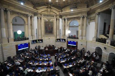 Una “avalancha” de casi 700 proyectos radicados se tomó el Congreso en 149 días