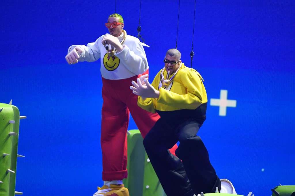 NEWARK, NEW JERSEY - AUGUST 26: Bad Bunny and J Balvin perform onstage during the 2019 MTV Video Music Awards at Prudential Center on August 26, 2019 in Newark, New Jersey. Noam Galai/Getty Images/AFP