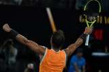 Nadal derrotó a Tsitsipas y es finalista del Abierto de Australia