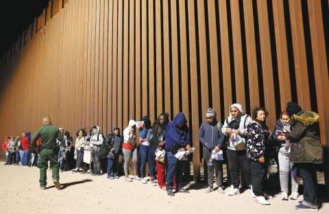 Miles de migrantes venezolanos podrán vivir y trabajar legalmente en EE. UU.
