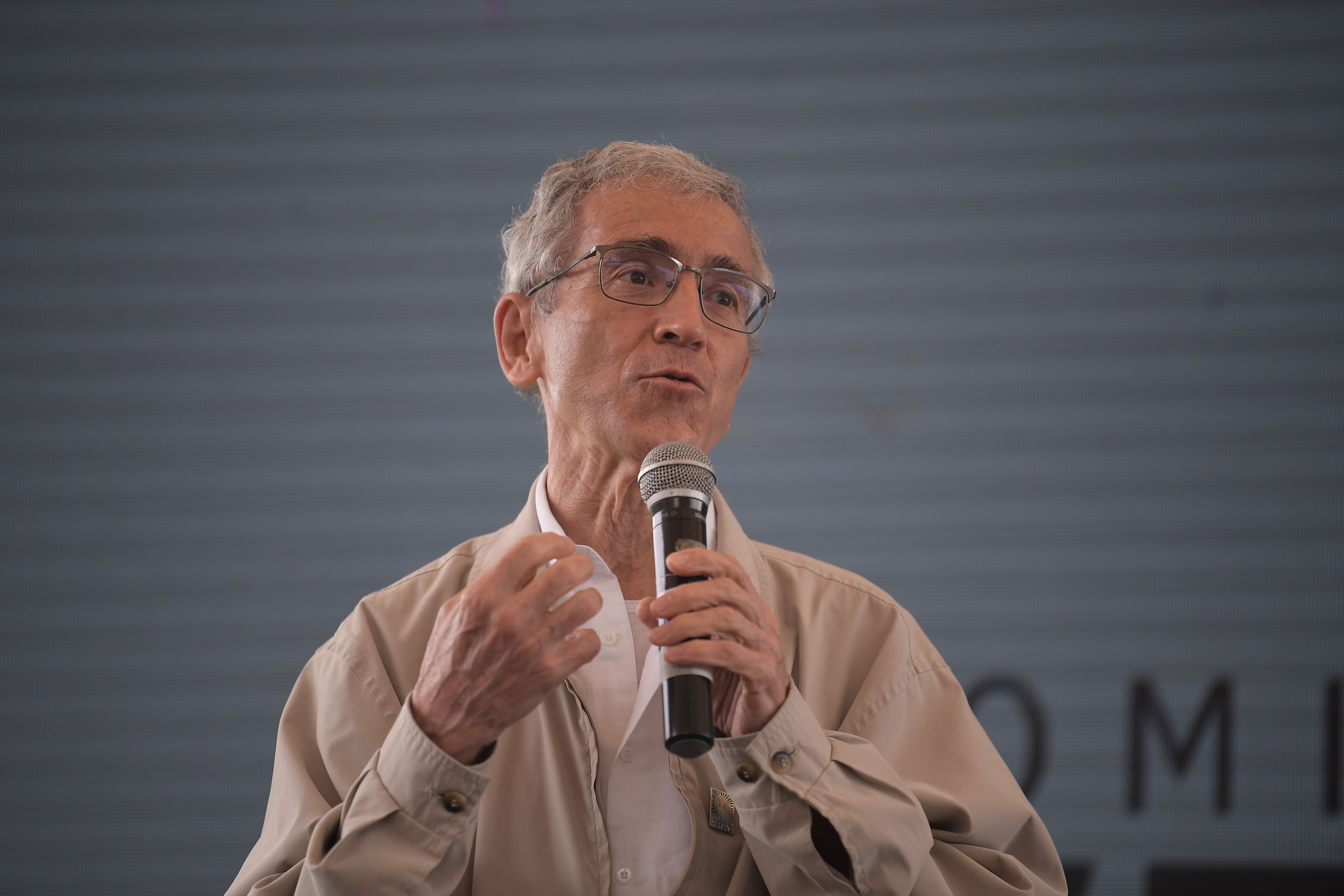 Padre y presidente de la Comisión de la Verdad, en el encuentro "Reconocimiento por la vida: Caldono cuenta la verdad", realizado en el Cauca.