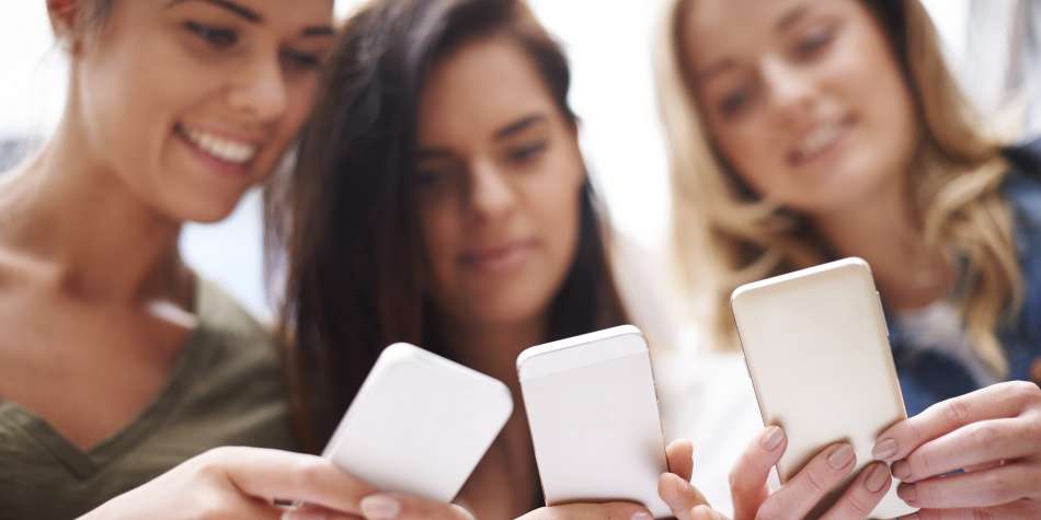 ¿Cómo influyen las redes sociales en el desarrollo personal?