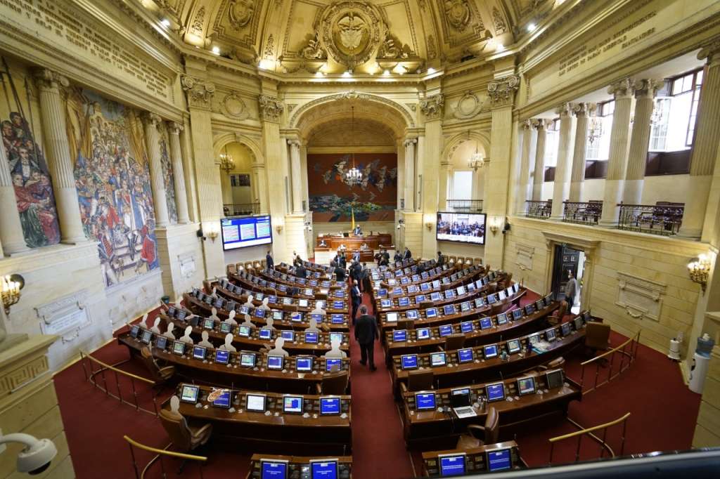 Sesión presencial en la Cámara de Representantes.