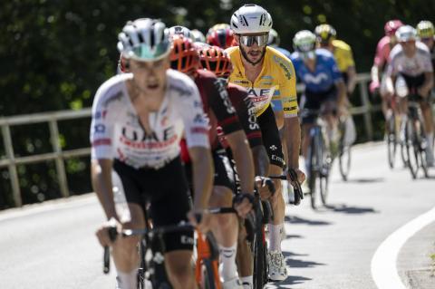Como en el fútbol, habrá tarjeta amarilla en el ciclismo: ¿en qué consiste?
