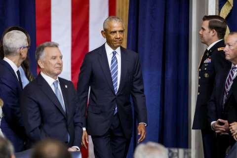 Obama le responde a Trump por caso Epstein: sus “afirmaciones son ridículas”