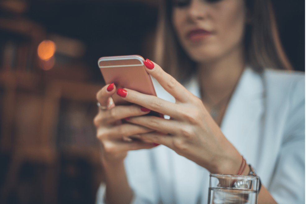 Te contamos qué puedes hacer si un amigo te hace ghosting, consejos que puedes necesitar para saber cómo reaccionar pensando en el otro sin dejar de pensar en tu bienestar, recuerda que no tienes el control sobre lo que hace el otro, pues cada quién da lo que tiene en su corazón.