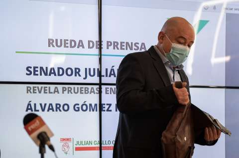 Mensajes confirmarían que Secretariado de Farc decidió guardar silencio en crimen de Álvaro Gómez