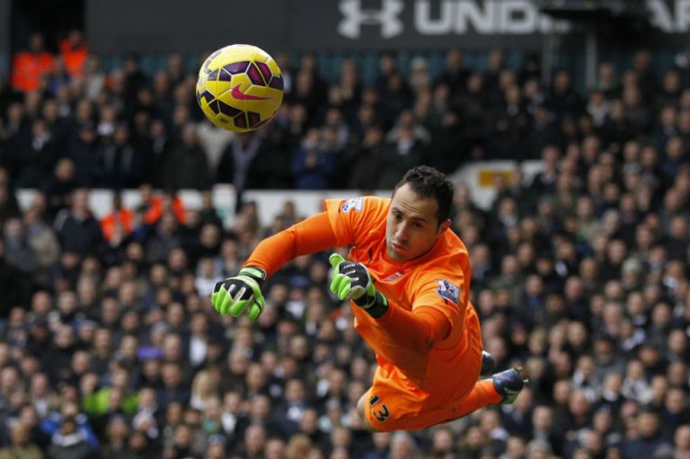 Presidente del Napoli confirmó negociaciones por David Ospina