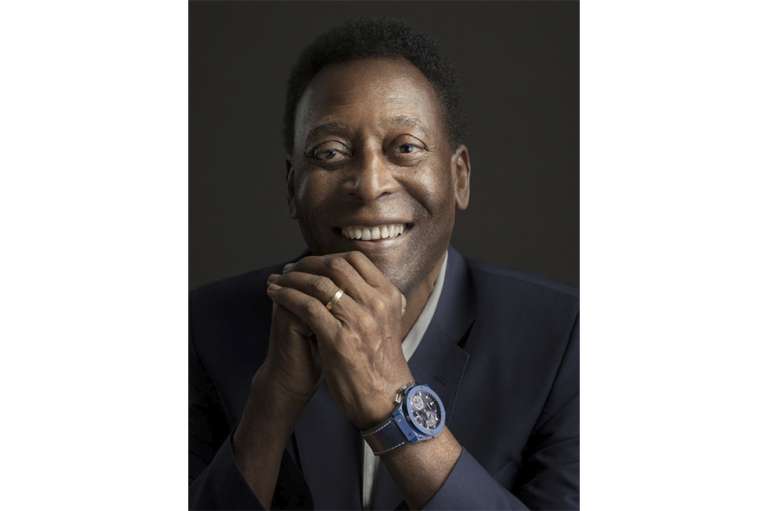 Así cambió físicamente el exjugador de fútbol Pelé con el paso de los años. ‘El rey’ murió batallando contra un cáncer de colon.