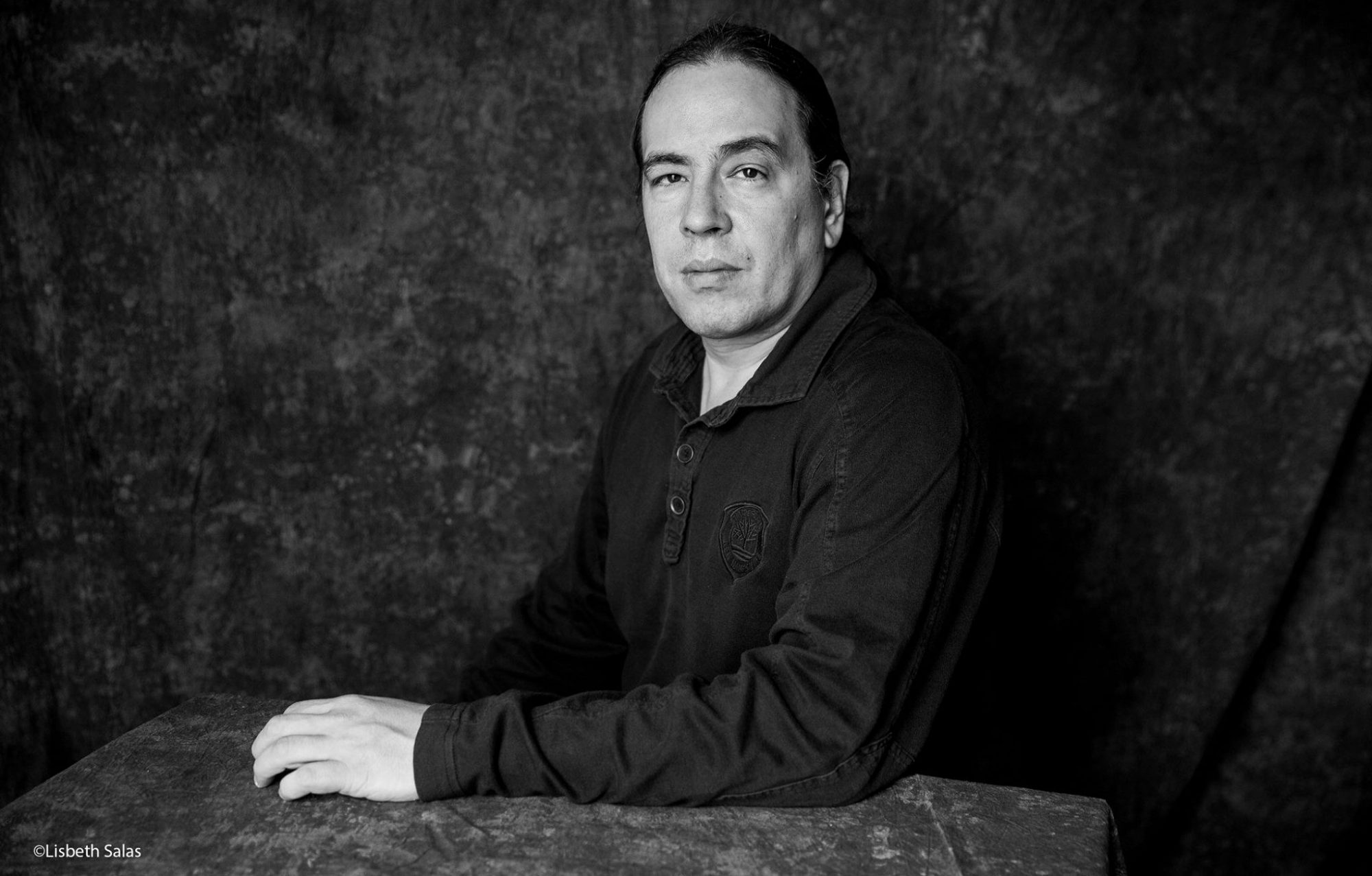 Imagen del escritor venezolano Juan Carlos Méndez Guédez, para quien la literatura es una forma de reconciliación. / Cortesía