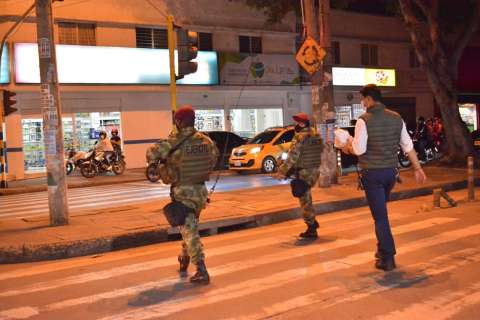 Se extiende toque de queda nocturno y ley seca en Cali hasta el 18 de enero