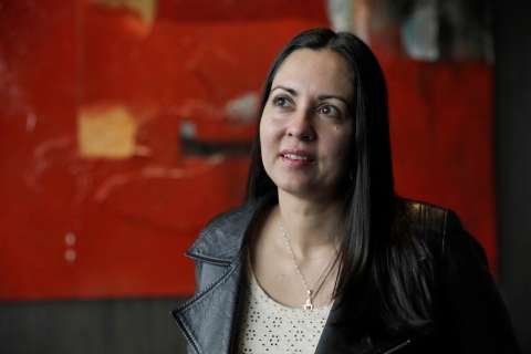 Liliana Colanzi: Viajes al pasado y futuro nos permiten explorar el presente