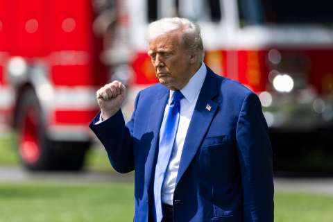 “Sería estúpido”: Trump descarta rechazar el lujoso avión que le regaló Catar