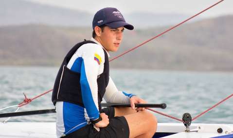 El velerista colombiano Simón Gómez se coronó campeón del mundo