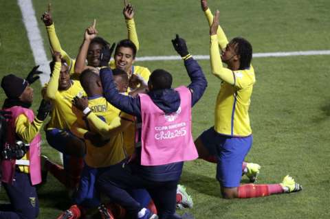 México pierde ante Ecuador y se despide de la Copa América
