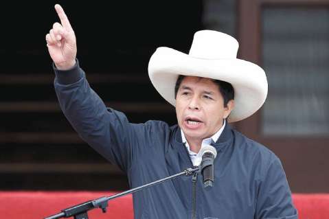 Crisis en Perú: Pedro Castillo, con el enemigo en casa