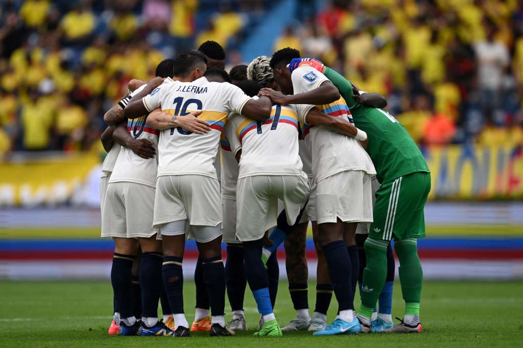 La selección de Colombia antes del inicio del partido.