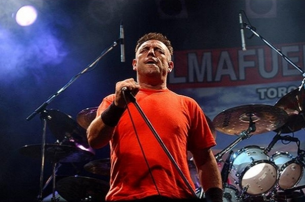 El artista fundó las bandas V8, Hermética y Almafuerte.