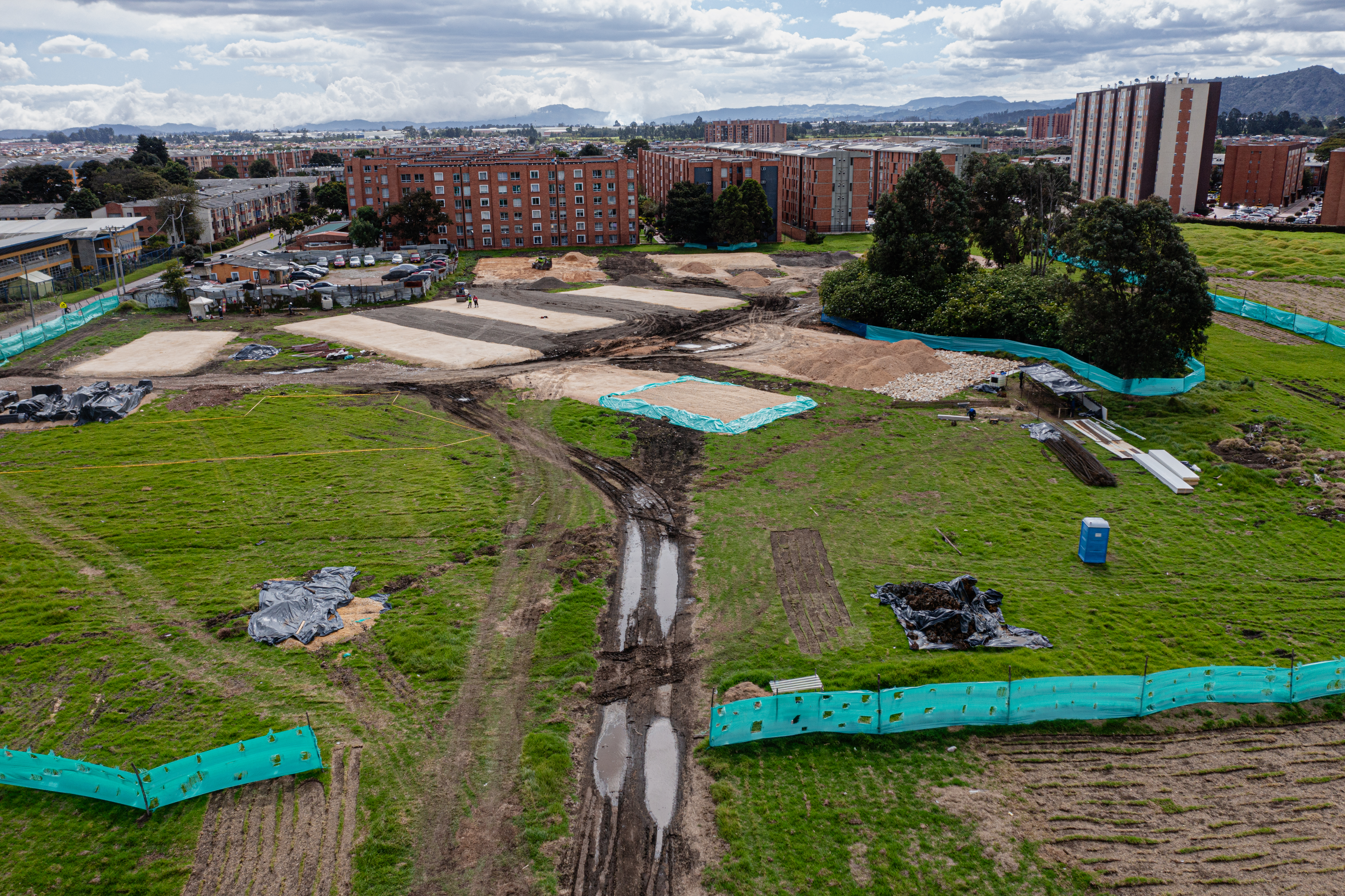 Sobrevuelo con dron en las obras del Multicampus Suba.