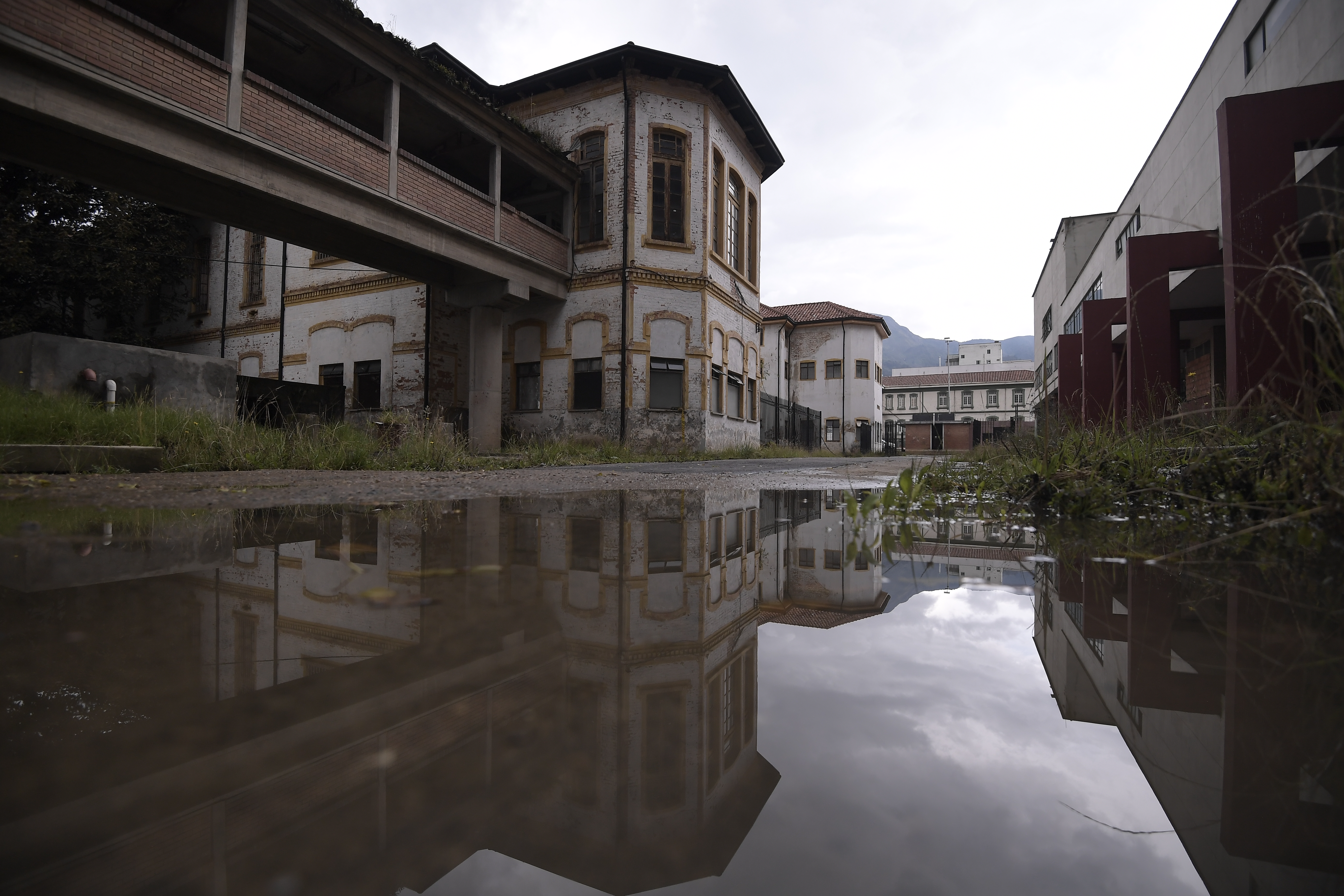 Recorrido por las instalaciones de este hospital que se encuentra en ruinas.