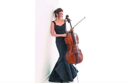 Inbal Segev, la chelista que reproduce los clásicos de Johann Sebastian Bach