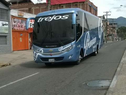 Accidente en la vía Cali – Buenaventura dejó a doce personas heridas