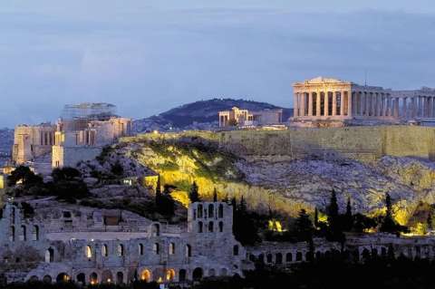 Un juego de cartas para revivir los dialectos perdidos en Grecia