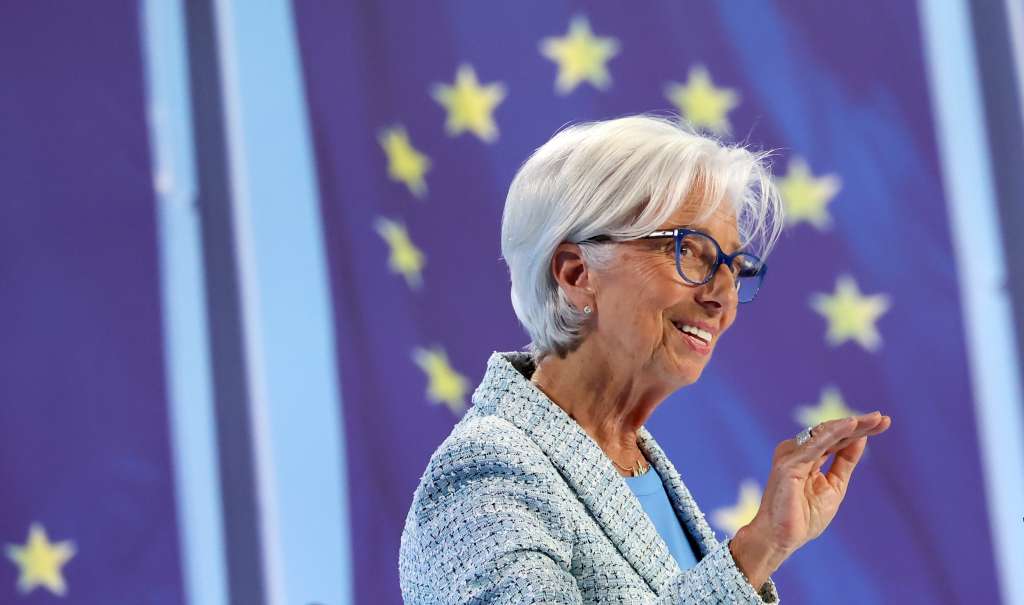 Frankfurt Am Main (Germany), 06/06/2024.- European Central Bank (ECB) President Christine Lagarde addresses a press conference following the meeting of the ECB Governing Council in Frankfurt am Main, Germany, 06 June 2024. The European Central Bank made its first interest rate cut since 2019 and lowered the interest rate by 0.25 percentage points to 4.25 percent. (Alemania) EFE/EPA/FRIEDEMANN VOGEL