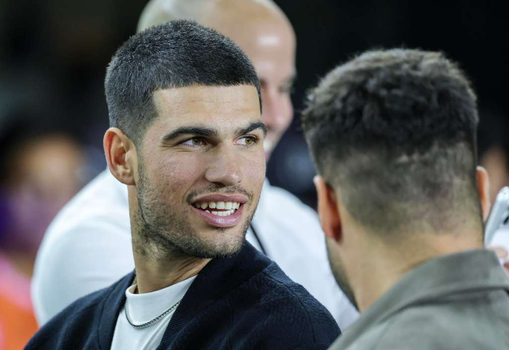 FORT LAUDERDALE (United States), 30/11/2025.- Spanish professional tennis player Carlos Alcaraz attends the Audi 2025 MLS Cup Eastern Conference Final against New York City FC at Chase Stadium in Fort Lauderdale, Florida, USA, 29 November 2025. (Tenis, Nueva York) EFE/EPA/Cristobal Herrera Ulashkevich