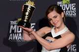 Emma Watson celebró su cumpleaños con 23 piñatas