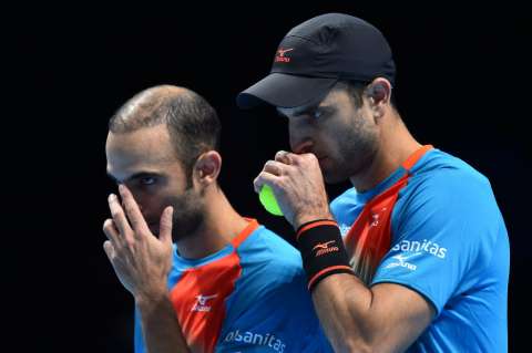 Cabal y Farah ganaron su primer partido en el Torneo de Maestros