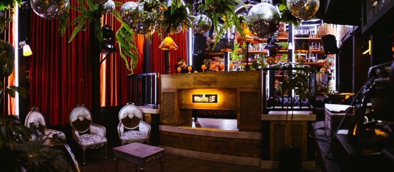 Planes para hacer en Bogotá: ir a Studio 85, un homenaje a la música de los 70′s