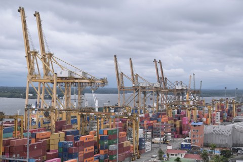 China afianza su presencia en Colombia: nueva ruta comercial por Buenaventura