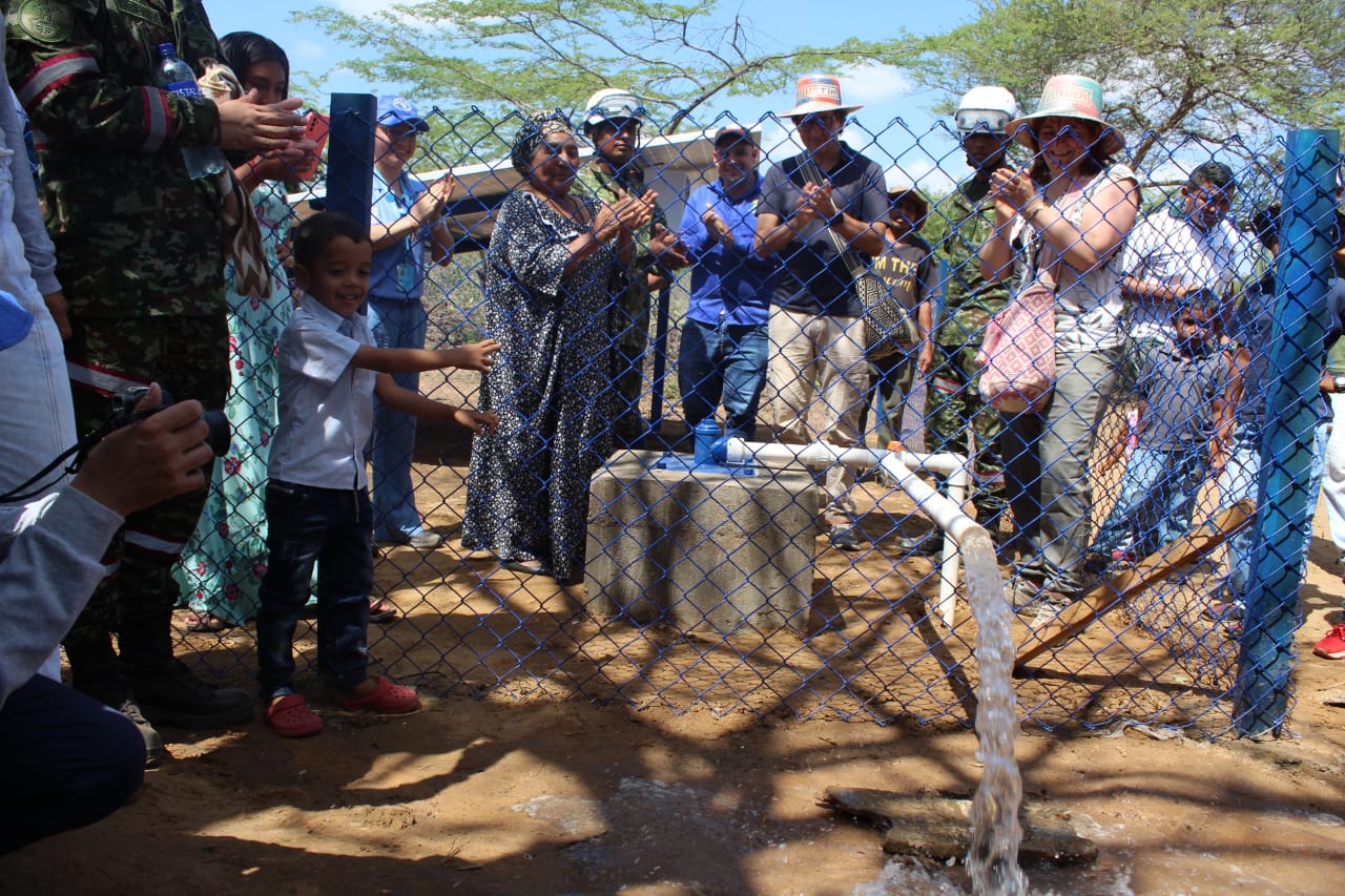 Comunidad wayúu Tutchonka recibe pozo de agua.