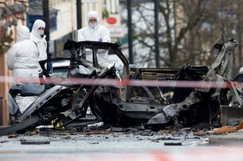 Autoridades en Irlanda del Norte permanecen en alerta por amenazas de seguridad