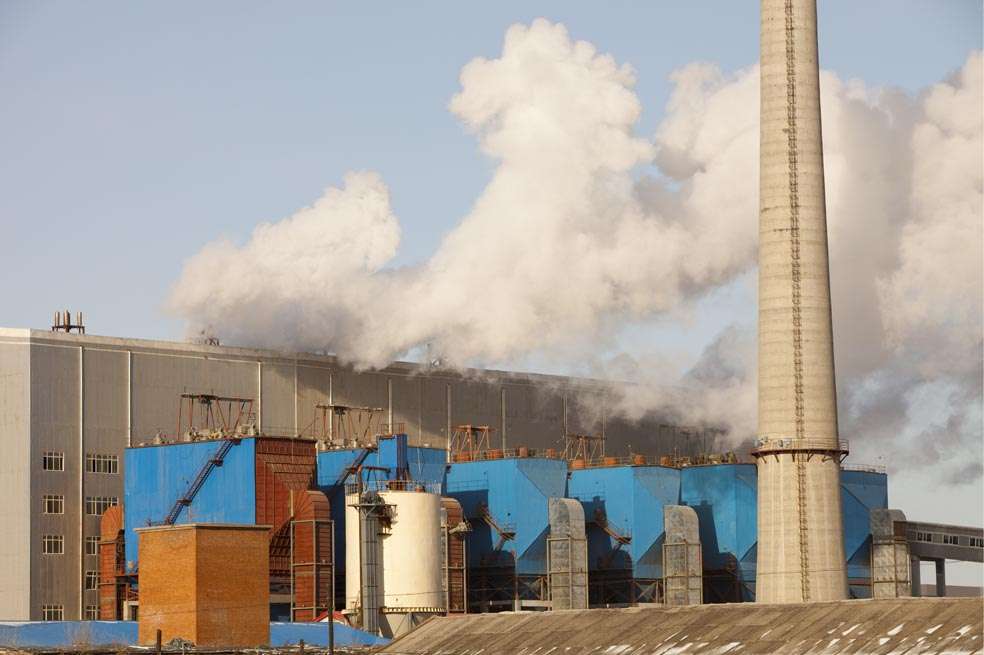 De acuerdo al Informe de Energías Renovables REN 21, el 80% de las fuentes para la generación de electricidad en el mundo proviene de combustibles fósiles. / Cortesía WWF