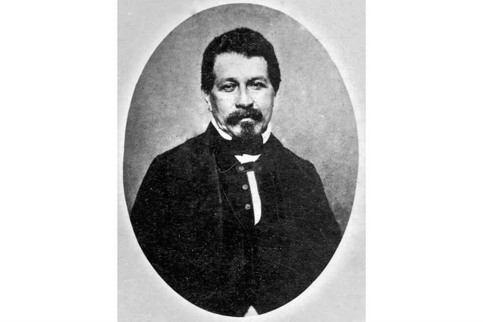 La figura de Juan José Nieto Gil, primer presidente afro en Colombia, es el punto de partida para esta exposición alrededor de la colonialidad y las narrativas de blanqueamiento en la vida cotidiana.   / Cortesía