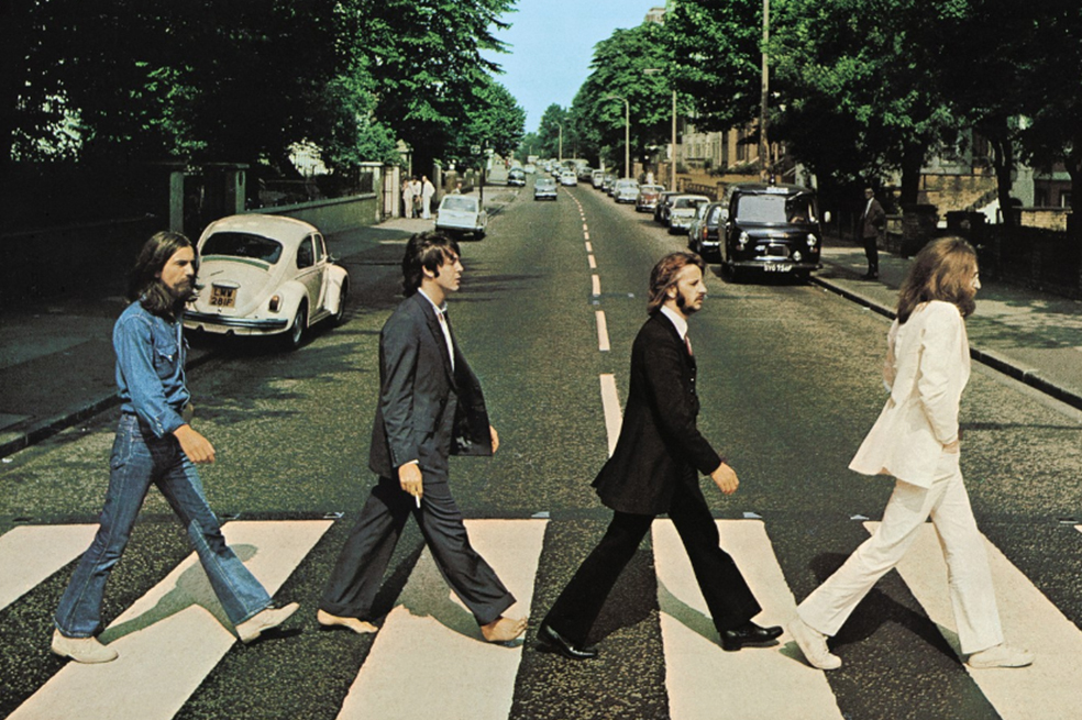 En la teoría también se menciona la icónica foto del grupo en Abbey Road.