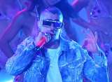 Bad Bunny hace historia al liderar la lista Billboard 200 con “El último tour el mundo”